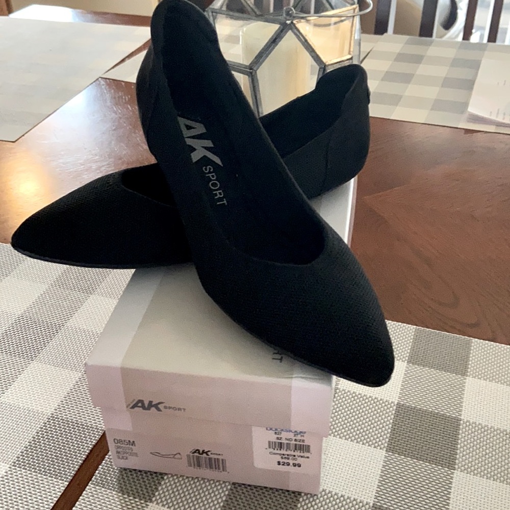 Black Anne Klein Flats
